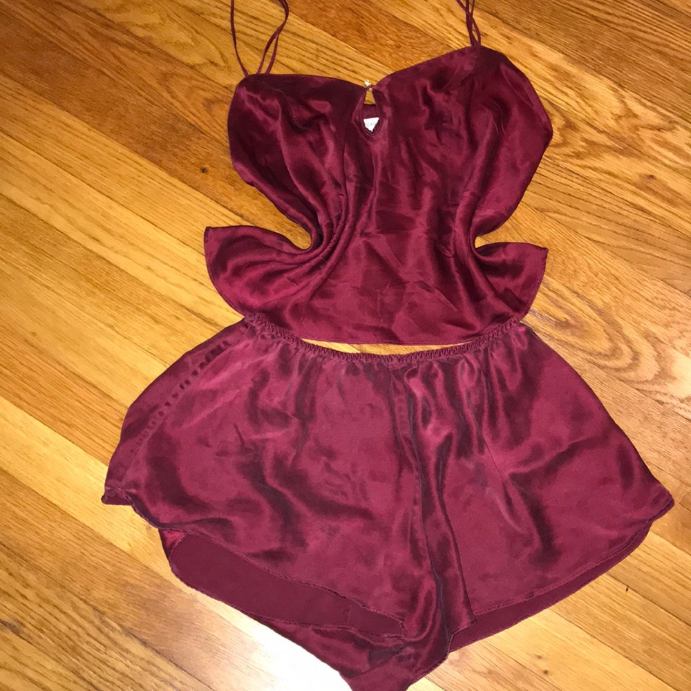 💲SALE TODAY 💲 Victoria’s Secret Night Gown